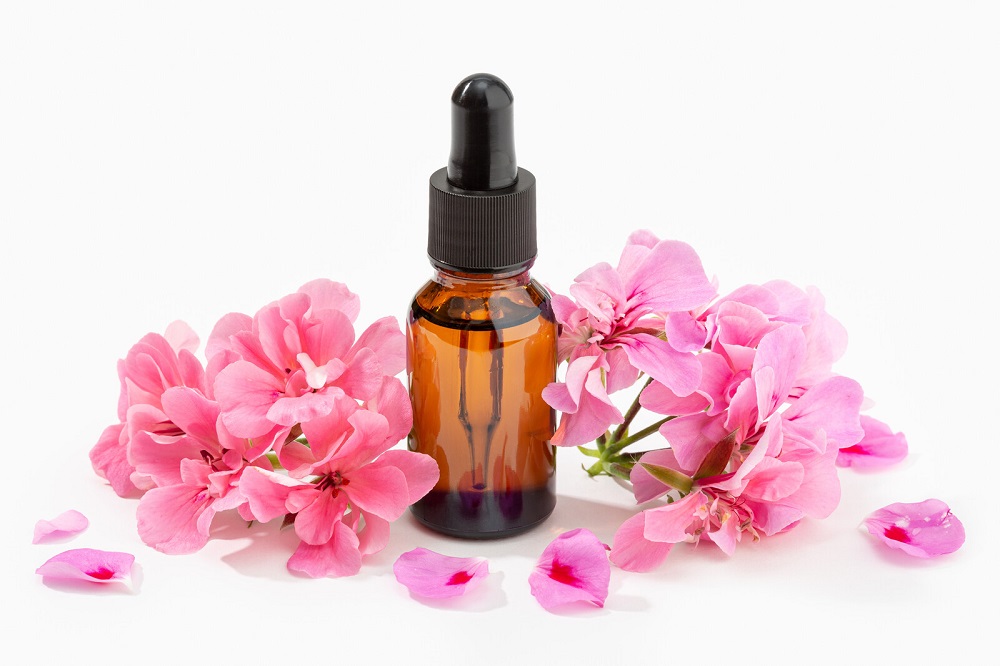 10 Best Essential Oils for Curly Hair Make Them Shine and Glow